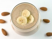 Vanilla Peach and Almond Smoothie