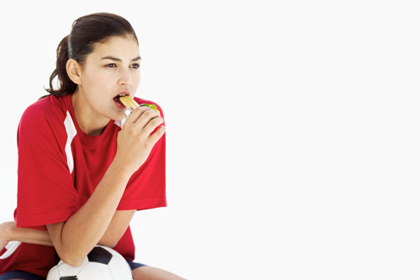 ThinkstockPhotos-57306715-exercise-eating-weight-loss